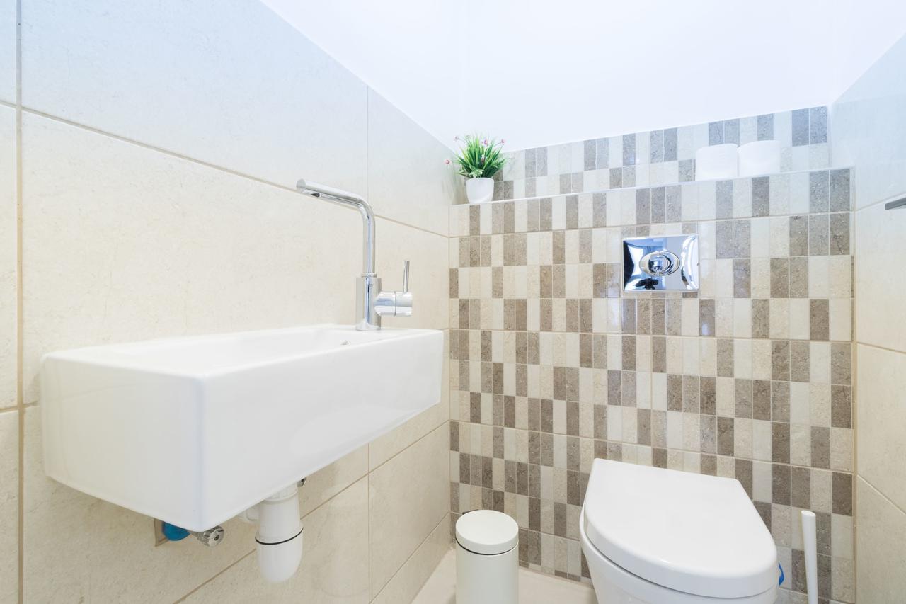 Luxury One-Bedroom Apartment/Parking In City Center القدس المظهر الخارجي الصورة