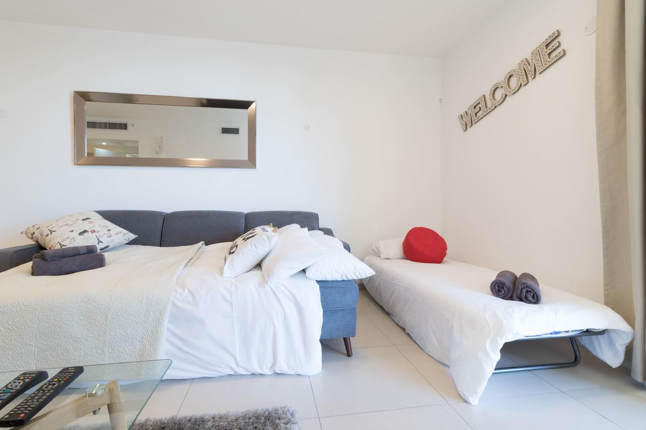 Luxury One-Bedroom Apartment/Parking In City Center القدس المظهر الخارجي الصورة