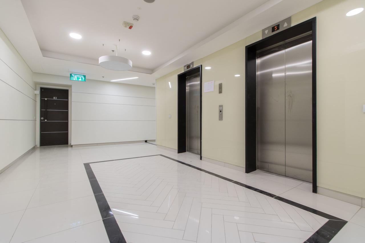 Luxury One-Bedroom Apartment/Parking In City Center القدس المظهر الخارجي الصورة