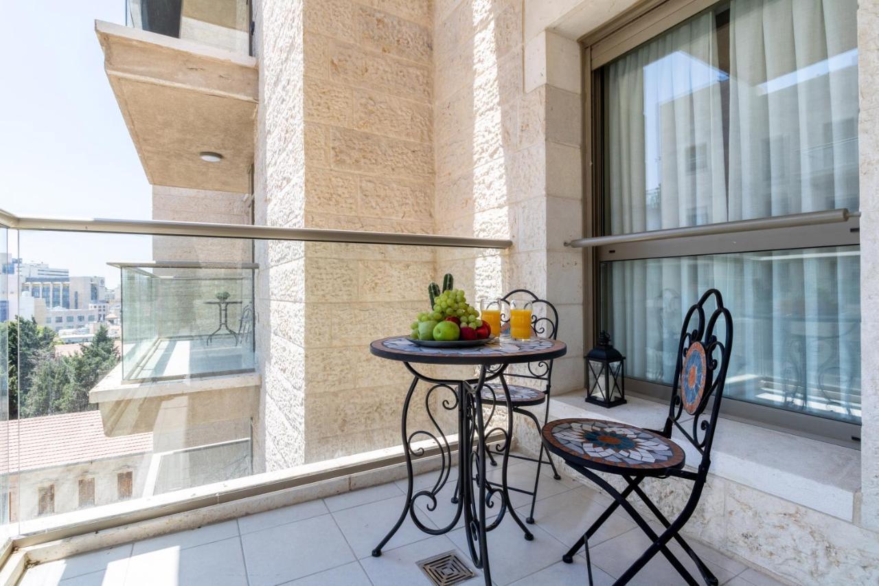 Luxury One-Bedroom Apartment/Parking In City Center القدس المظهر الخارجي الصورة