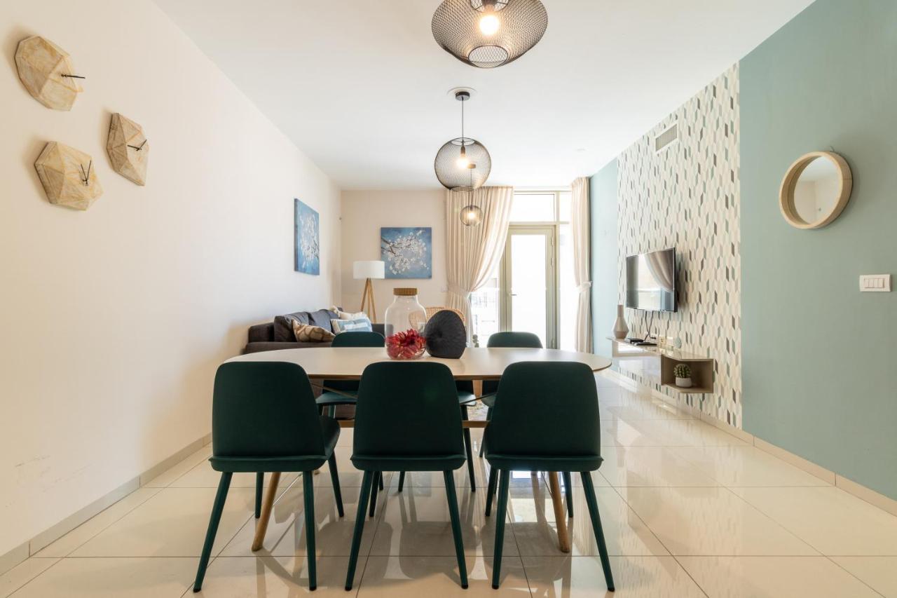 Luxury One-Bedroom Apartment/Parking In City Center القدس المظهر الخارجي الصورة